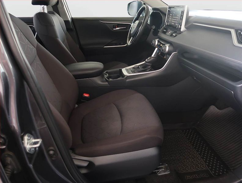 Toyota RAV4 (2020) 2.5 Hybrid - fotka 9 z 20