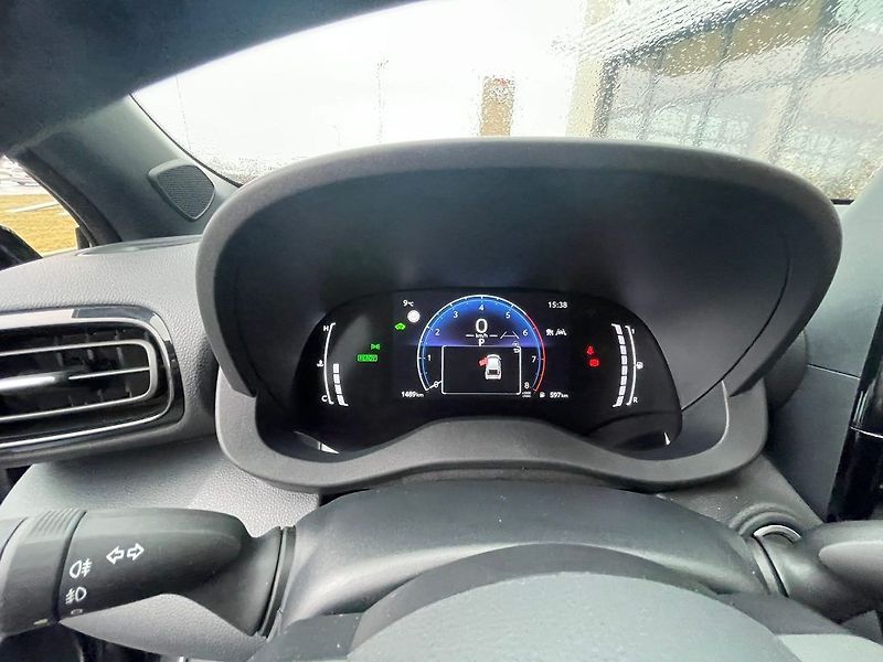 Toyota Yaris Cross 1.5 Hybrid 130k FWD Style - fotka 18 z 28
