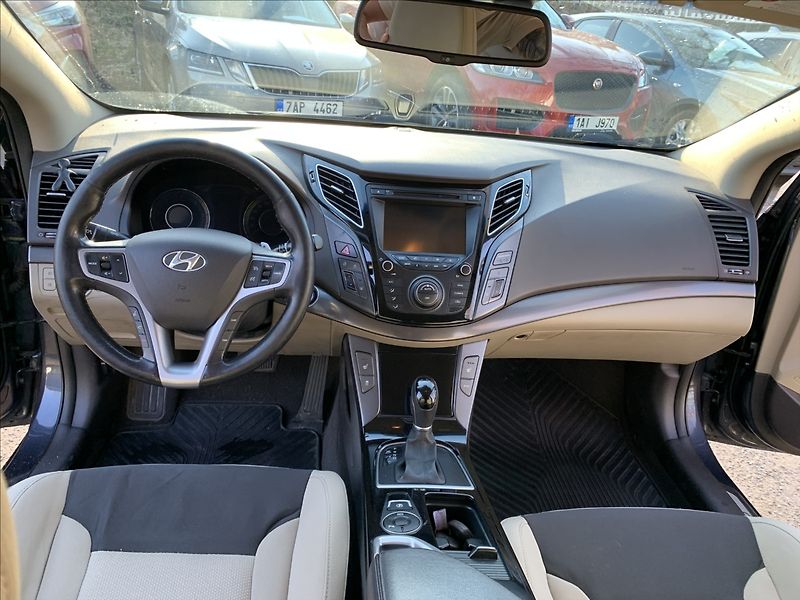Hyundai i40 1,7 CRDI STYLE,AUTOMAT,ČR,SERV - fotka 9 z 20