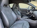 Mercedes-Benz CLA Třída 200 d Shooting Brake AMG - náhled 16