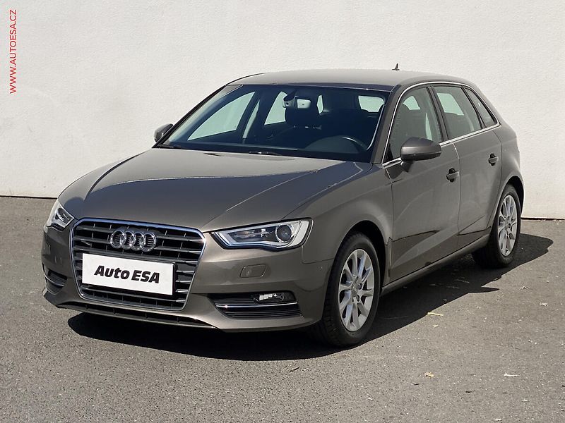Audi A3 (2016) 1.4TSi SPORTBACK, ČR, AC - fotka 3 z 17
