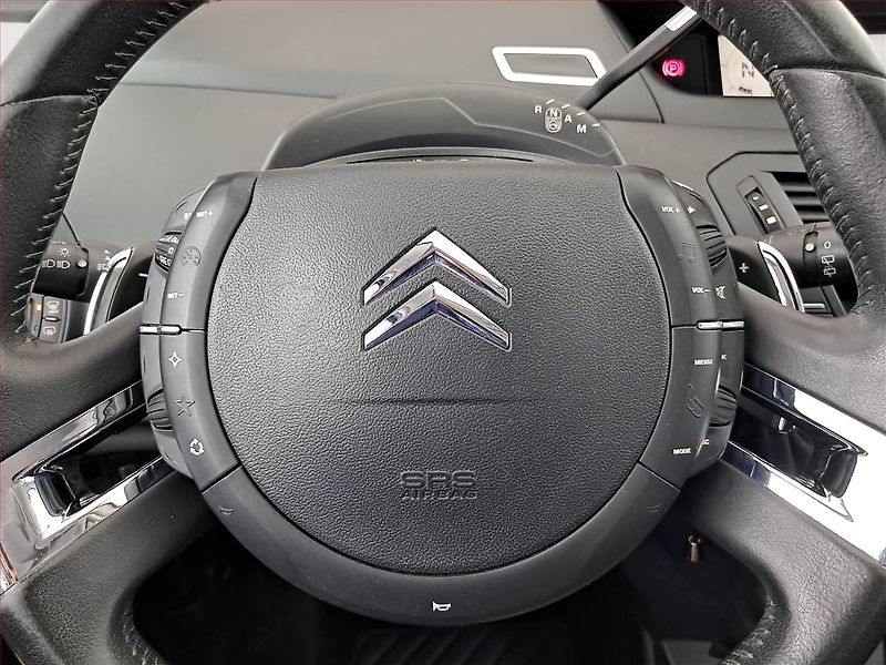 Citroën C4 Picasso (2010) 1.6 HDi, Automat, po STK - fotka 16 z 19
