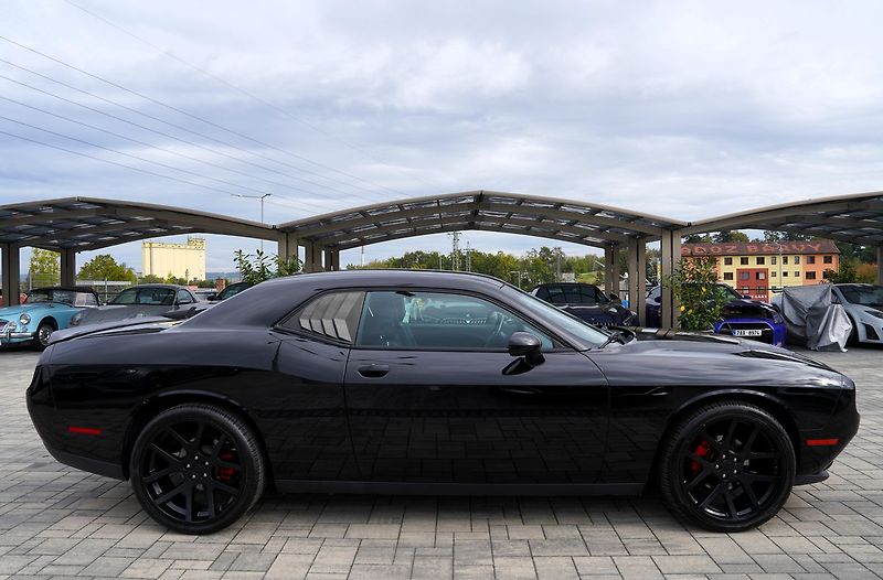 Dodge Challenger 3.6 V6 SXT Plus/kůže/automat - fotka 7 z 35