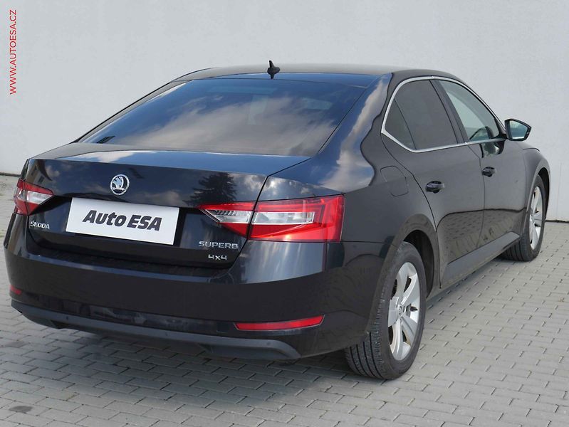 Škoda Superb (2016) 2.0TDi 4x4, ČR, Ambition - fotka 4 z 21