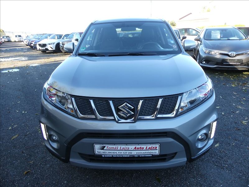 Suzuki Vitara 1,4 BJet 103kW 1.maj,4x4,závěs - fotka 2 z 49