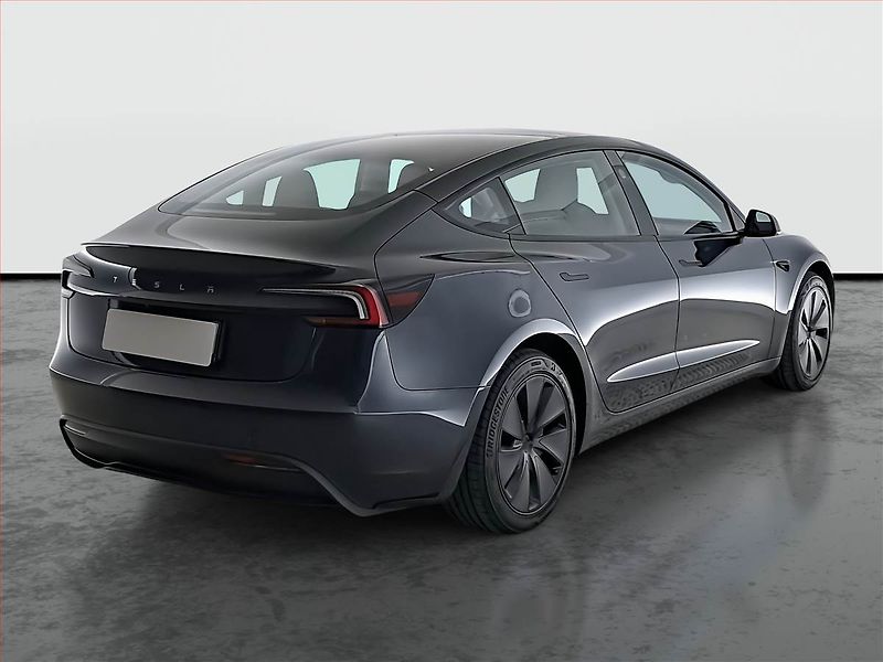 Tesla Model 3 (2025) Standard Range 60kWh, SoH 98% - fotka 5 z 34