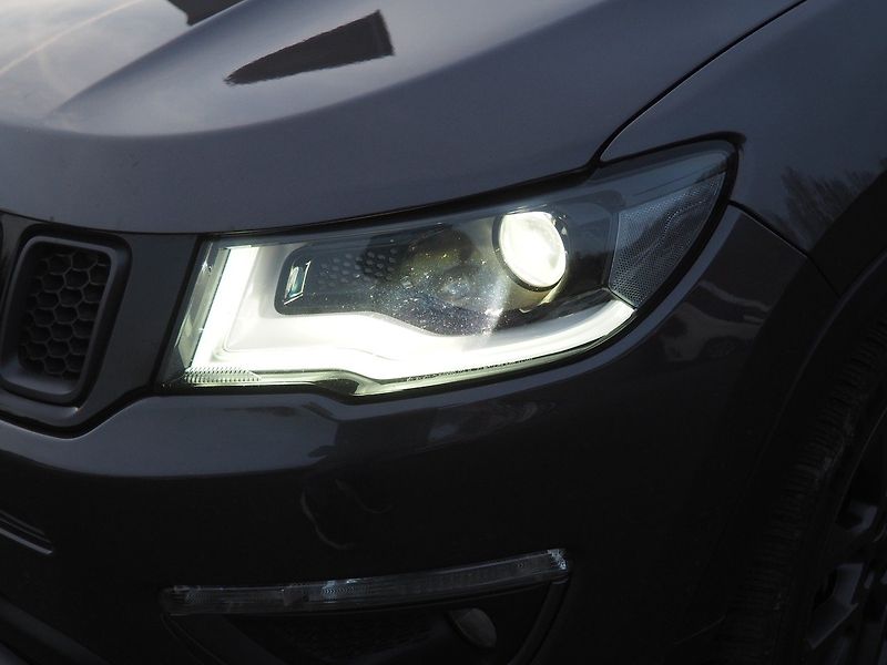 Jeep Compass (2021) 1.3iPHEV 4Xe 177kW S AT,PANO - fotka 7 z 36