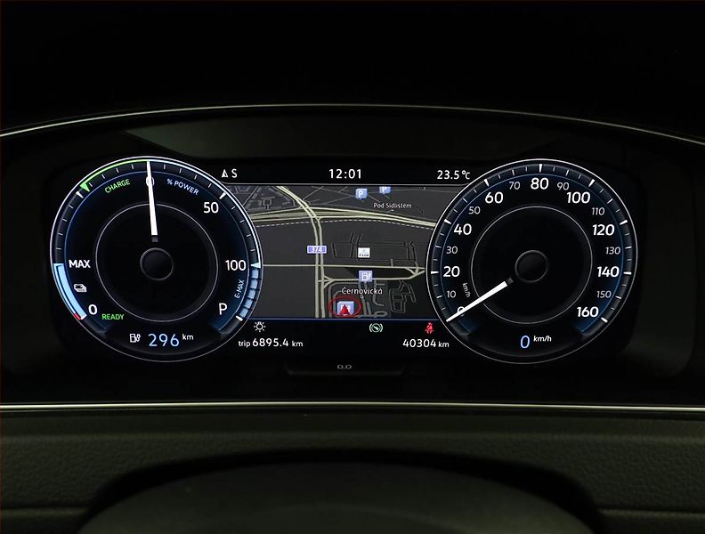 Volkswagen Golf (2021) 32 kWh - 37 Ah, SoH 94% - fotka 9 z 22