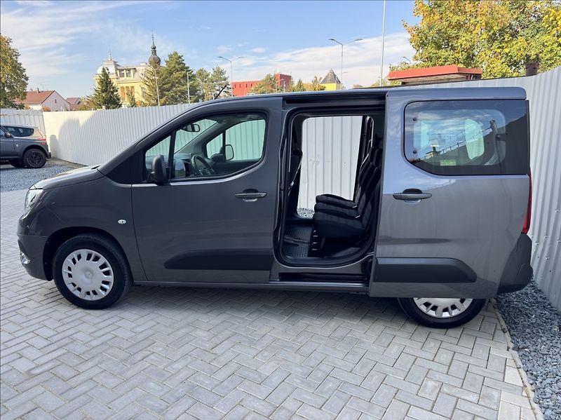 Opel Combo 1,2 T LIFE DPH tažné 1.maj ČR - fotka 5 z 50