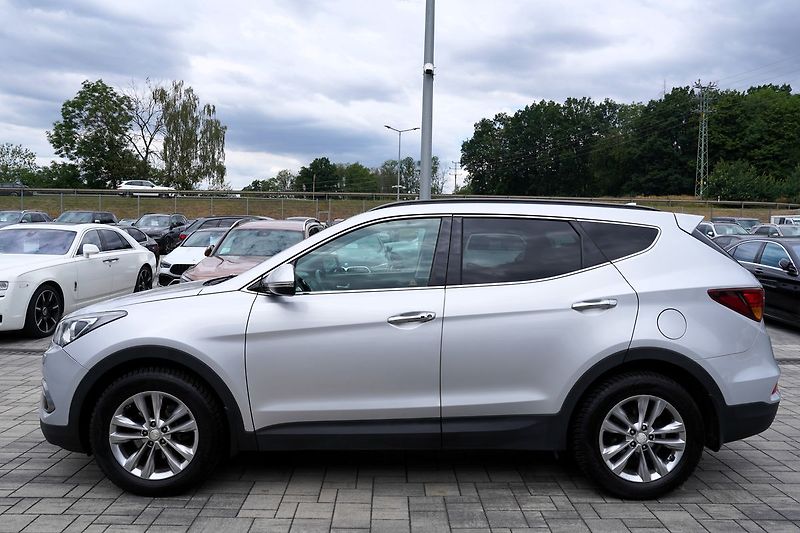 Hyundai Santa Fe 2.2 CRDi 4WD/Style/4x4/CZ - fotka 2 z 50
