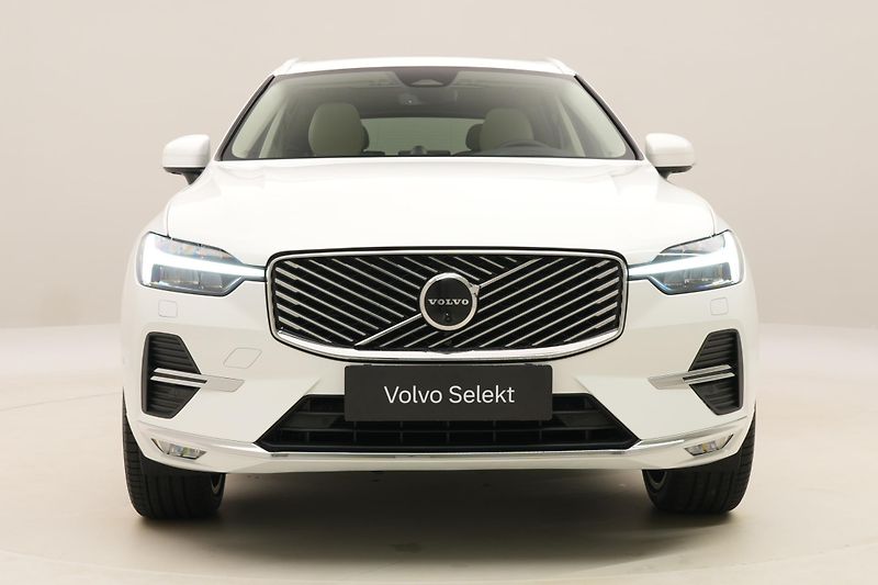 Volvo XC60 B5 AWD BRIGHT ULTRA AUT CZ - fotka 16 z 64