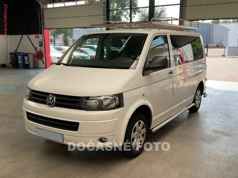 Volkswagen Transporter (2014) 2.0TDi 5míst, navi, stř - fotka 2 z 8