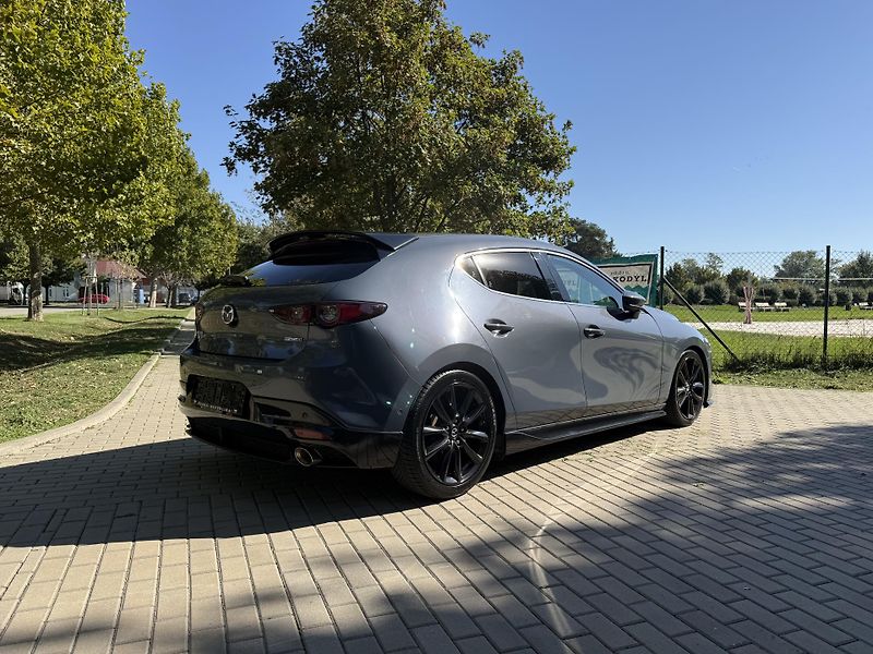Mazda 3 2.0 Skyactiv-X Mild-Hybrid - fotka 10 z 33