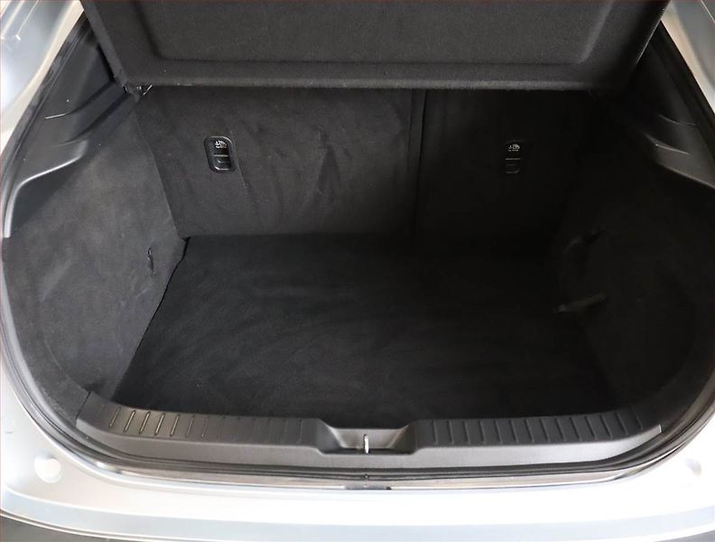 Mazda CX-30 (2020) Skyactiv-X 2.0 - fotka 14 z 22