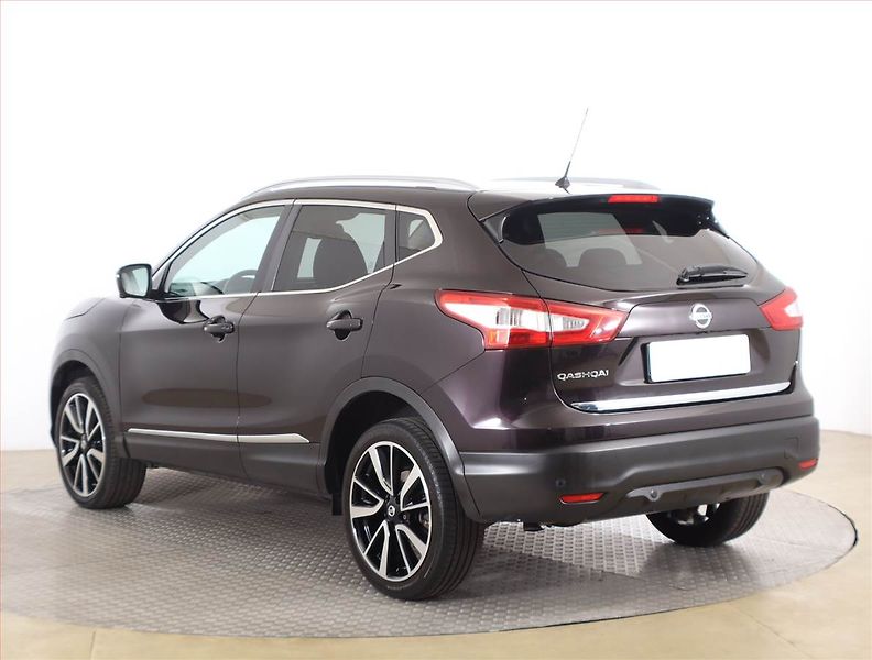 Nissan Qashqai (2016) 1.6 dCi, Kůže, Navi, Tempomat - fotka 4 z 17