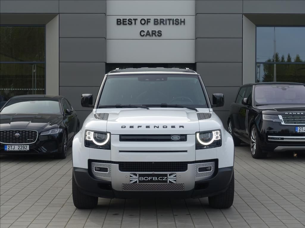 Land Rover Defender 2,0 D240 110 SE,el.tažné,DPH