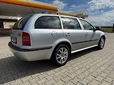 Škoda Octavia (2010) 1,9 TDI TOUR xenon - náhled 3