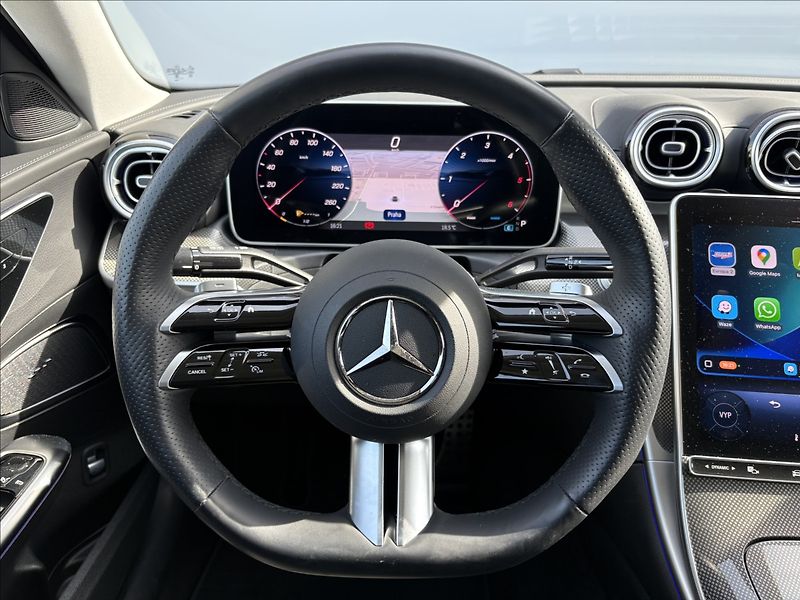 Mercedes-Benz Třídy C 2,0 220d 147 KW AMG 4 MATIC CZ - fotka 9 z 32