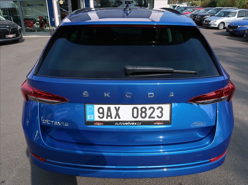 Škoda Octavia 2,0 TDi,1majČR,serv.kn,DSG,DPH - fotka 8 z 26