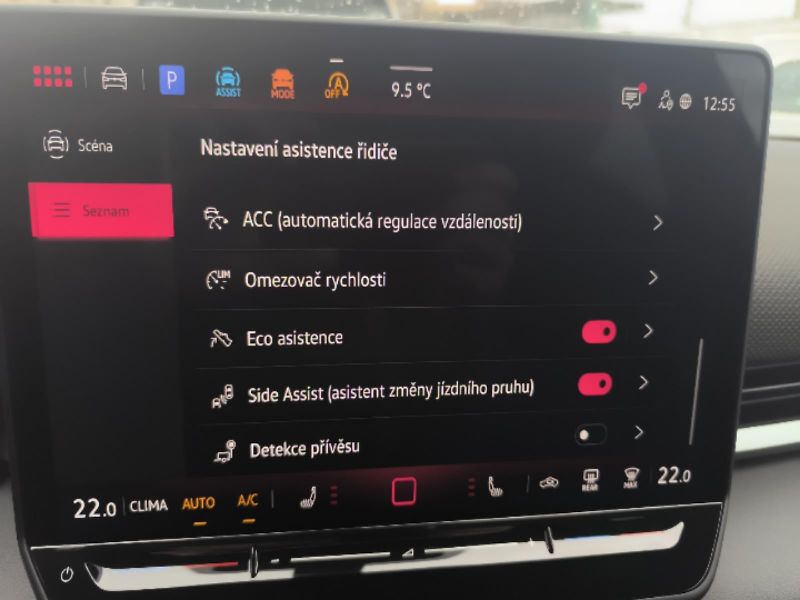 Volkswagen T-Roc R-Line 1,5 eTSI 110 kW 7DSG - fotka 14 z 22