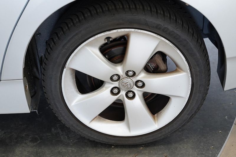 Toyota Prius - fotka 10 z 25