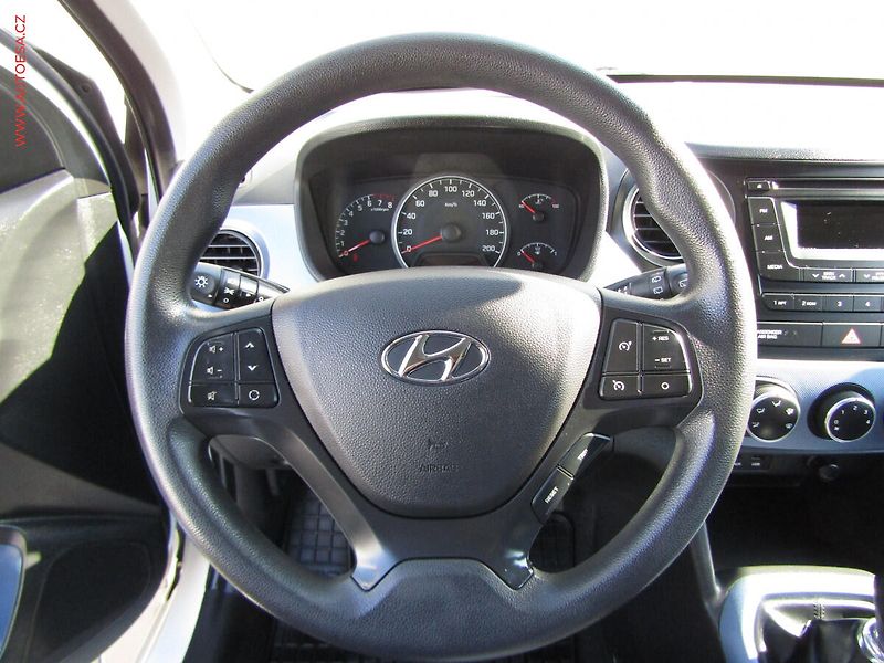 Hyundai i10 (2014) 1.0i, 1.maj,ČR, AC, tempo - fotka 16 z 18