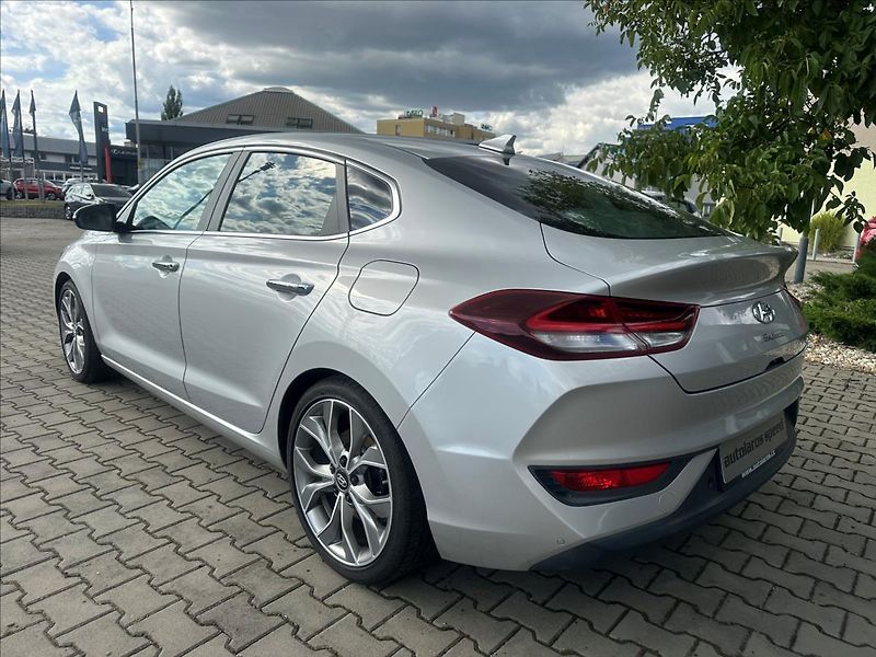 Hyundai i30 1,4 17 FB 1,4 T-GDI DCT STYLE - fotka 3 z 27