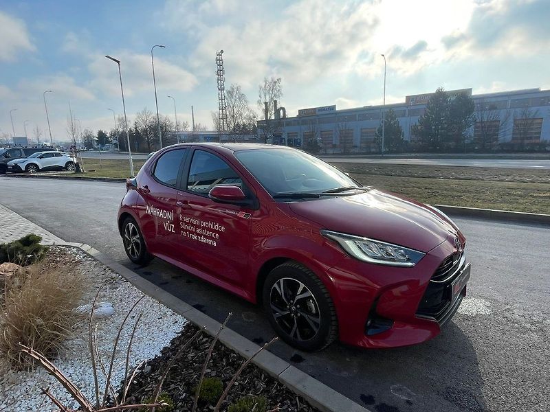 Toyota Yaris 1.5 Hybrid 116HP Style - fotka 7 z 27