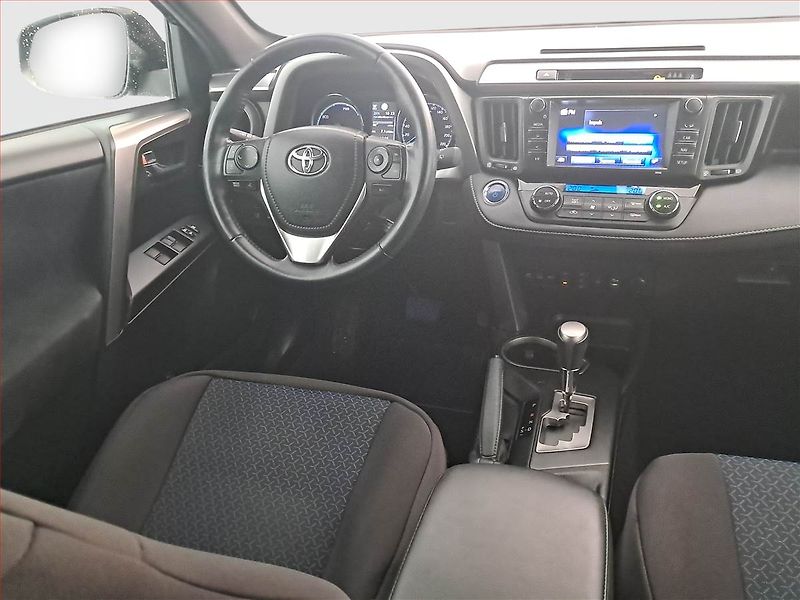Toyota RAV4 (2018) 2.5 Hybrid - fotka 7 z 18