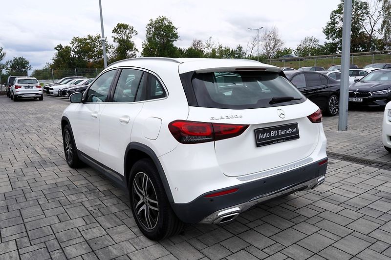 Mercedes-Benz GLA 200d Progressive/AT9/MBUX - fotka 4 z 46