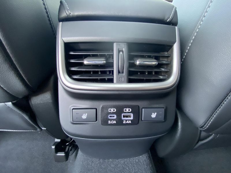 Subaru Outback (2025) 2.5i-Touring EyeSight -2025,5 - fotka 18 z 22