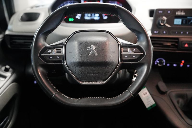Peugeot Rifter - fotka 17 z 24