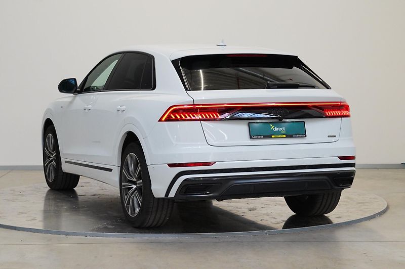 Audi Q8 - fotka 7 z 30
