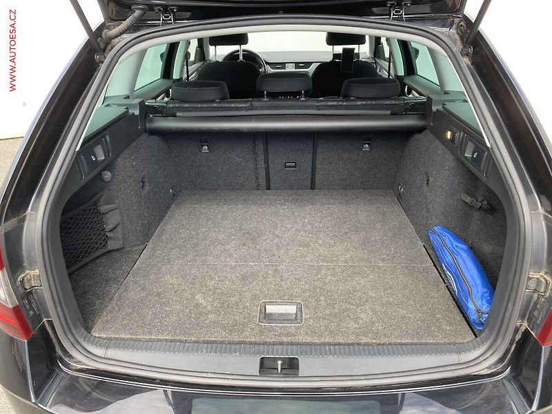 Škoda Octavia (2018) 1.5 TSi, Clever, DSG, LED, TZ - fotka 7 z 19