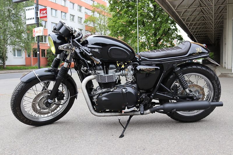 Triumph Bonneville (2001) BONNEVILLE 800 CAFÉ RACER - fotka 4 z 22