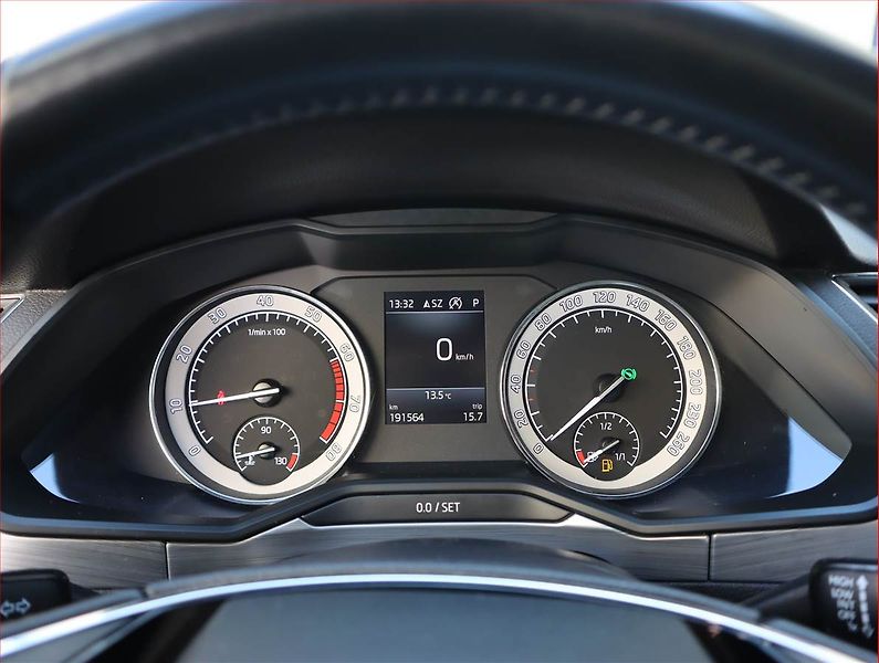 Škoda Superb (2021) Ambition 1.5 TSI, Automat - fotka 11 z 22
