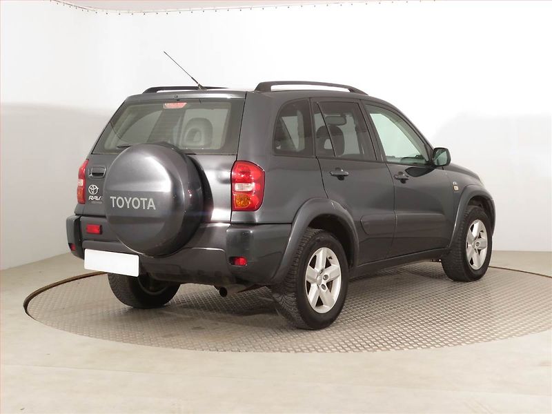 Toyota RAV4 (2005) 2.0 D-4D , 4X4, Serv.kniha - fotka 5 z 15