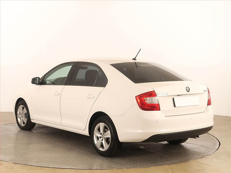 Škoda Rapid (2015) 1.6 TDI, Tempomat - fotka 4 z 16