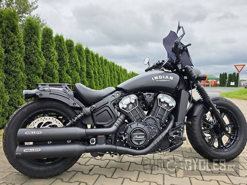 Indian (2018) Scout Bobber - fotka 3 z 15