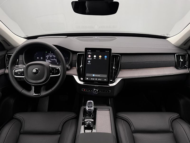 Volvo XC90 (2026) T8 AWD Plug-in BRIGHT PLUS 7m - fotka 2 z 25