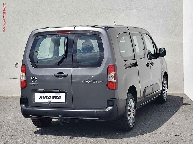 Toyota ProAce City Verso (2021) 1.5D-4D MAXi, ČR, AC, TZ - fotka 4 z 21