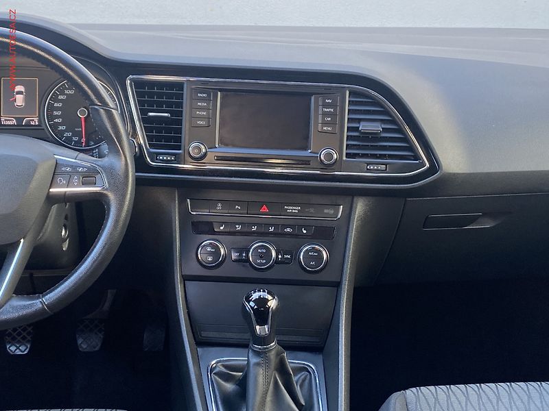 Seat Leon (2013) 1.4 TSi, Style, navi - fotka 10 z 15