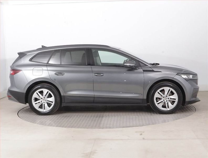 Škoda Enyaq (2023) 60 (62 kWh), SoH 89% - fotka 6 z 17