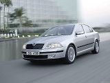 škoda Octavia II z roku 2005 je bezesporu jednou z nejhezčích moderních škodovek vůbec. Ještě dne po více jak 13 letech vypadá skvěle.