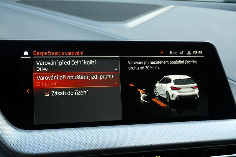 BMW Řada 1 M135i xDrive, Harman, Komfort - fotka 22 z 32