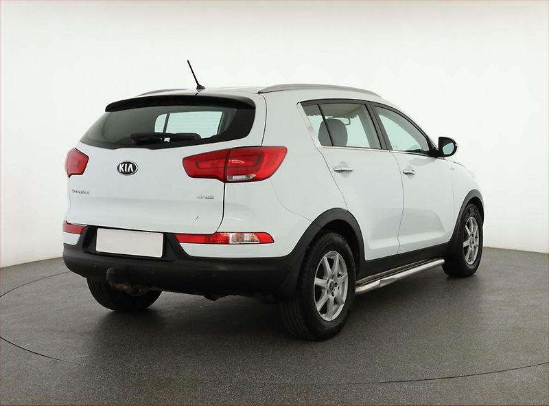 Kia Sportage (2015) 2.0 CRDi, 4X4, Automat - fotka 5 z 16
