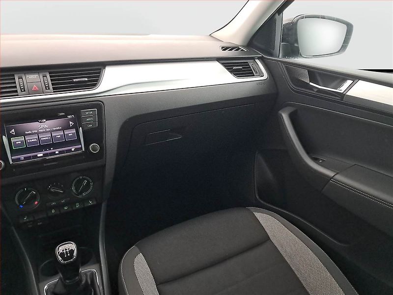 Škoda Rapid (2018) Spaceback 1.0 TSI, Serv.kniha - fotka 8 z 17
