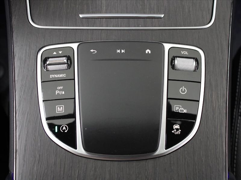 Mercedes-Benz GLC 2,0 220d 4M Paměť 360° Tažné - fotka 22 z 26