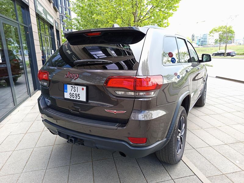 Jeep Grand Cherokee (2017) Trailhawk AWD, TZ 2 800 kg - fotka 3 z 24