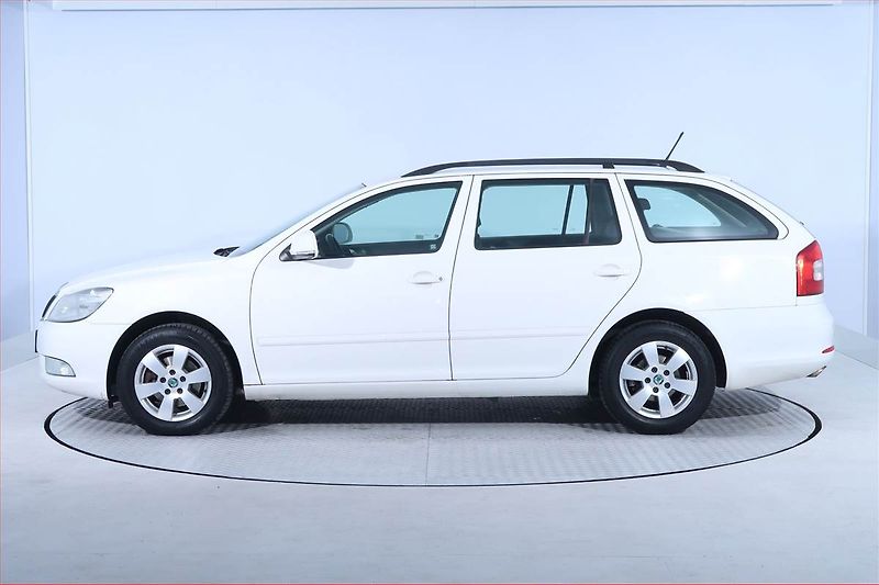 Škoda Octavia (2012) 1.6 TDI, Tempomat - fotka 3 z 17